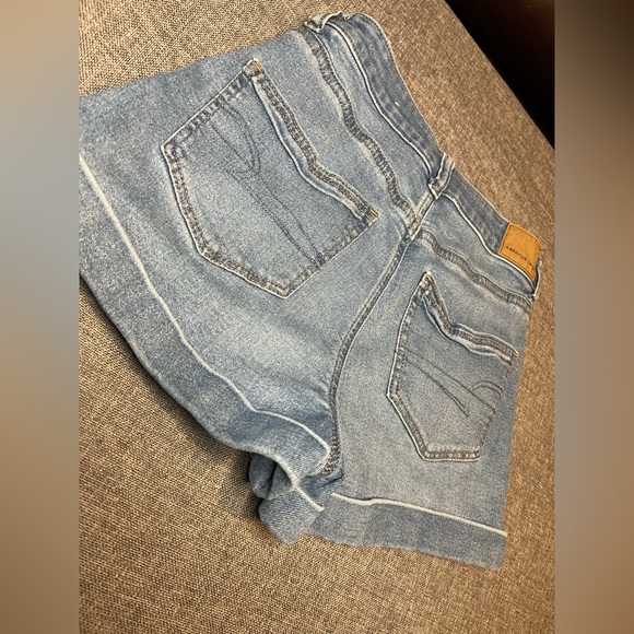 American Eagle Mom Short - Picture 4 of 7